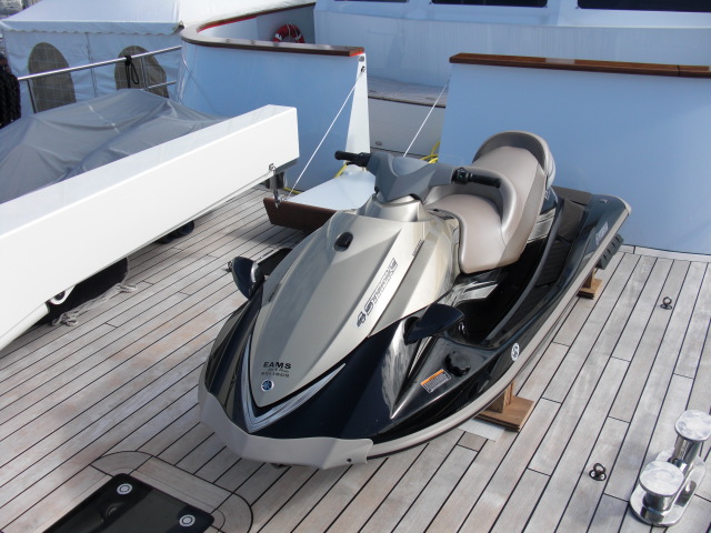 Yacht-1548-18.jpg
