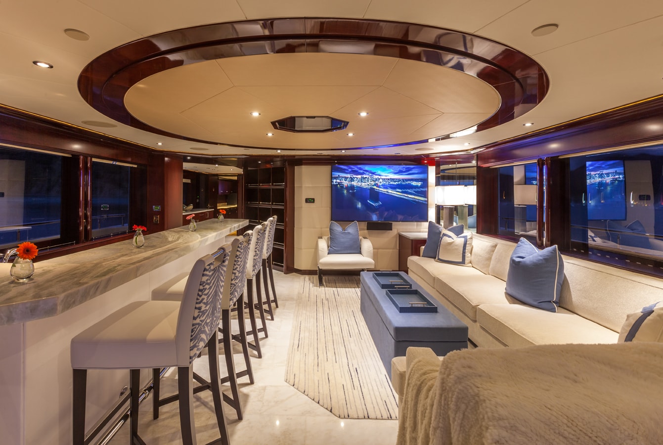 Yacht_Trending_skylounge-forward.jpg