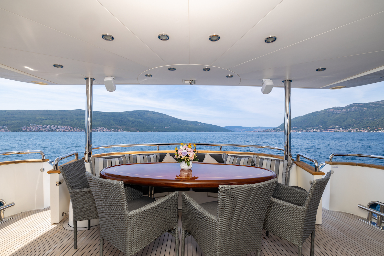 af deck dining area.jpg