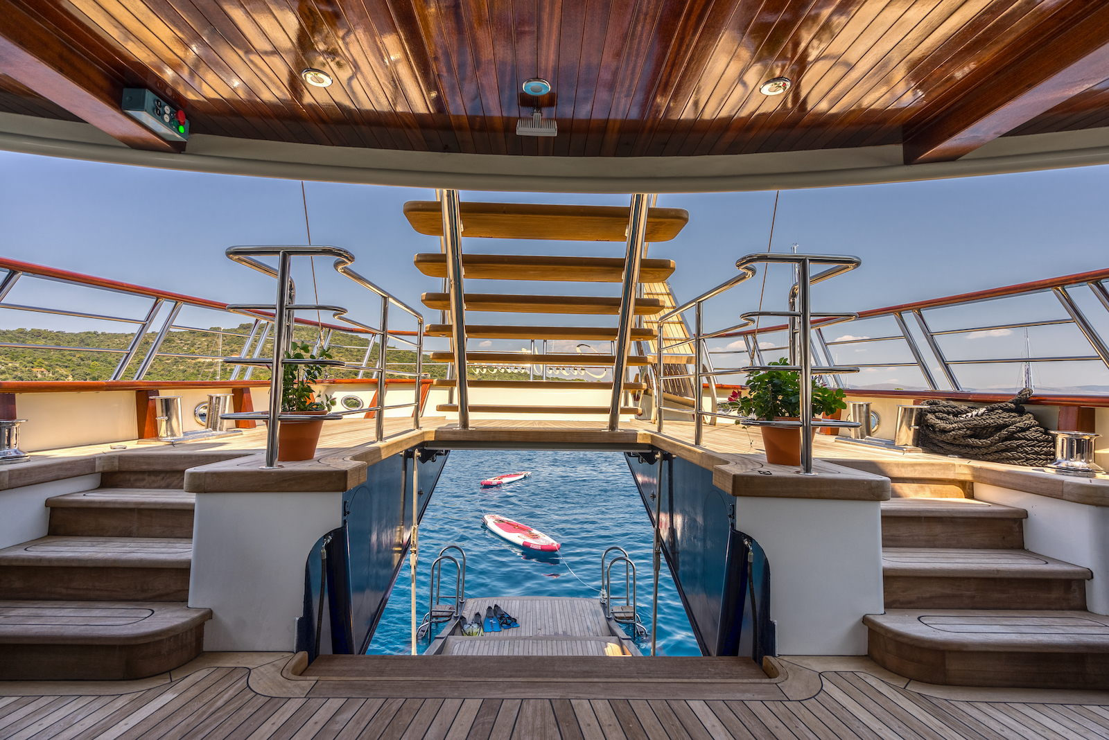 aft deck - swim platform.jpg
