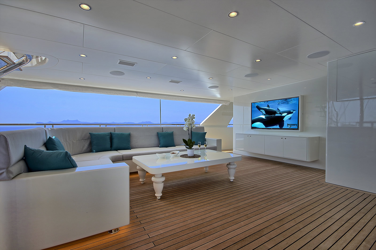 aft deck seating area with TV.jpg