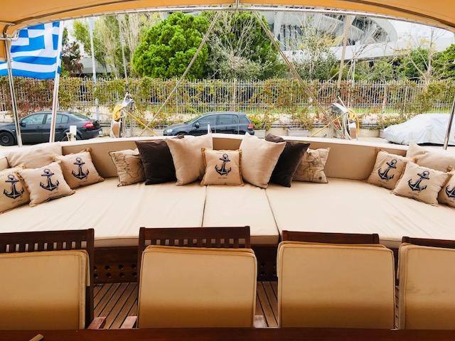 aft deck sun pads.jpg