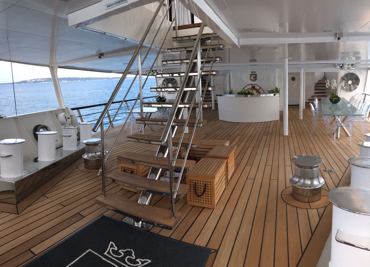 aft deck with al fresco dining .jpg