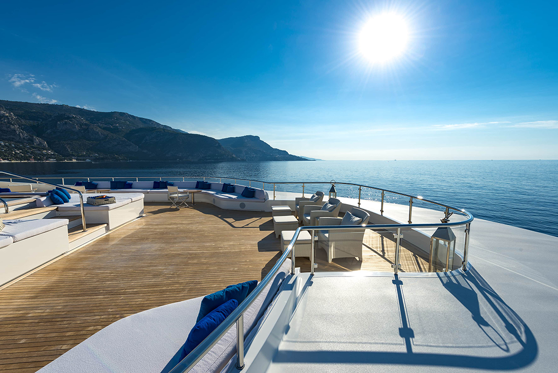 aft sun deck .jpg