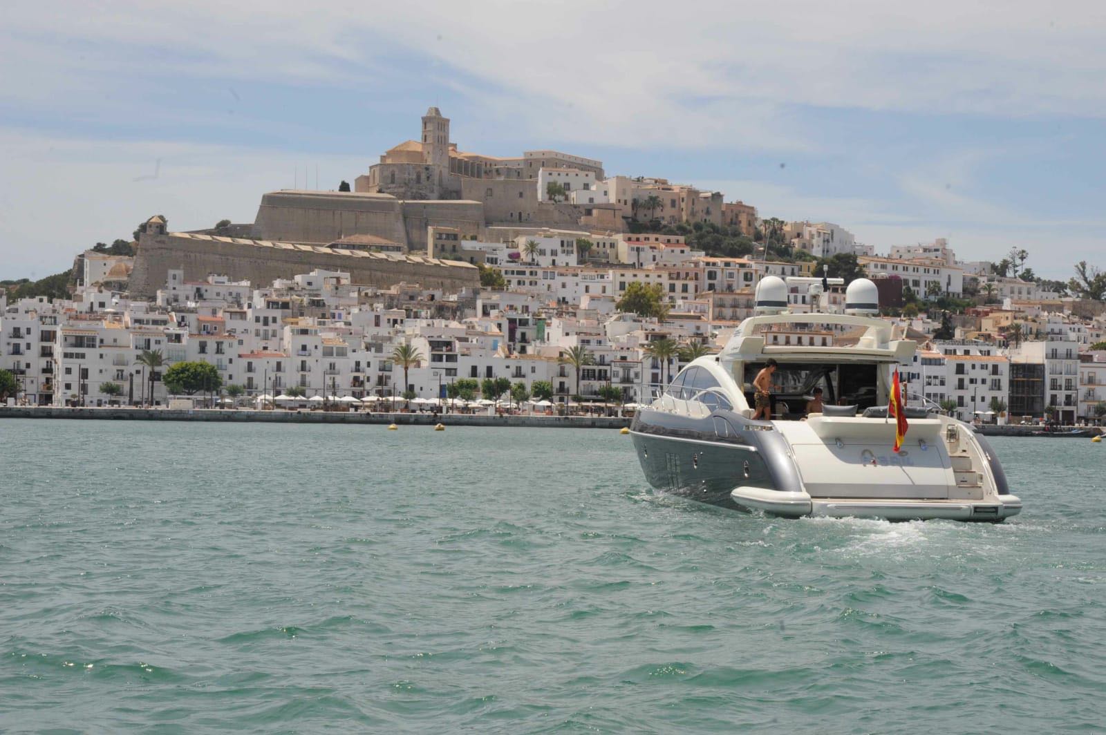 aft view in the Med.jpg