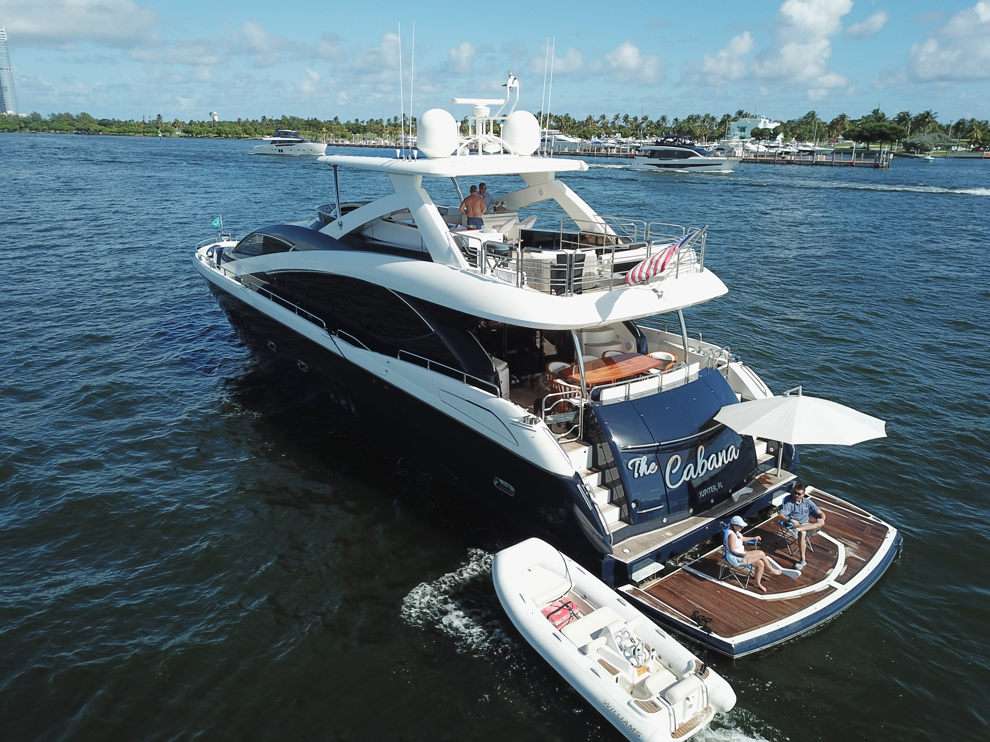 aft view of THE CABANA.jpg
