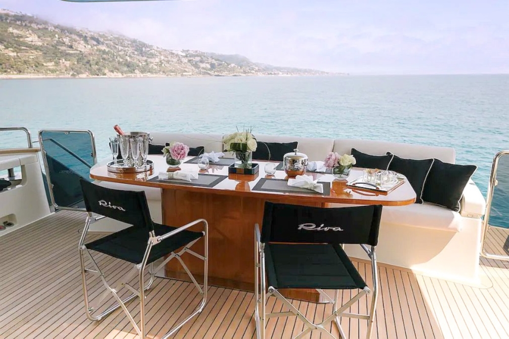 al fresco dining aft.jpg