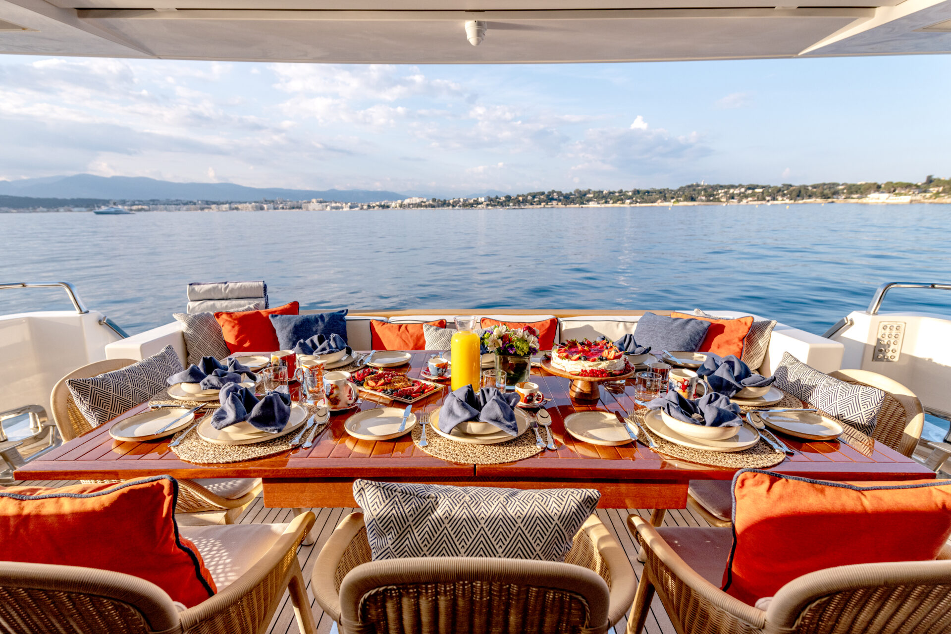 al fresco dining set up .jpg