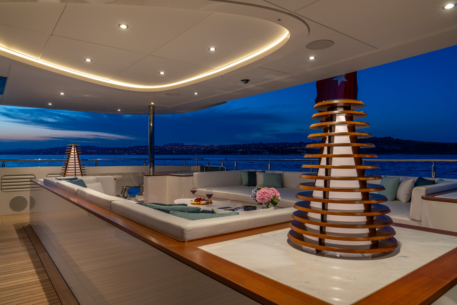 al fresco seating area .jpg