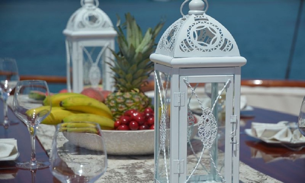 alfresco dining detail.jpg