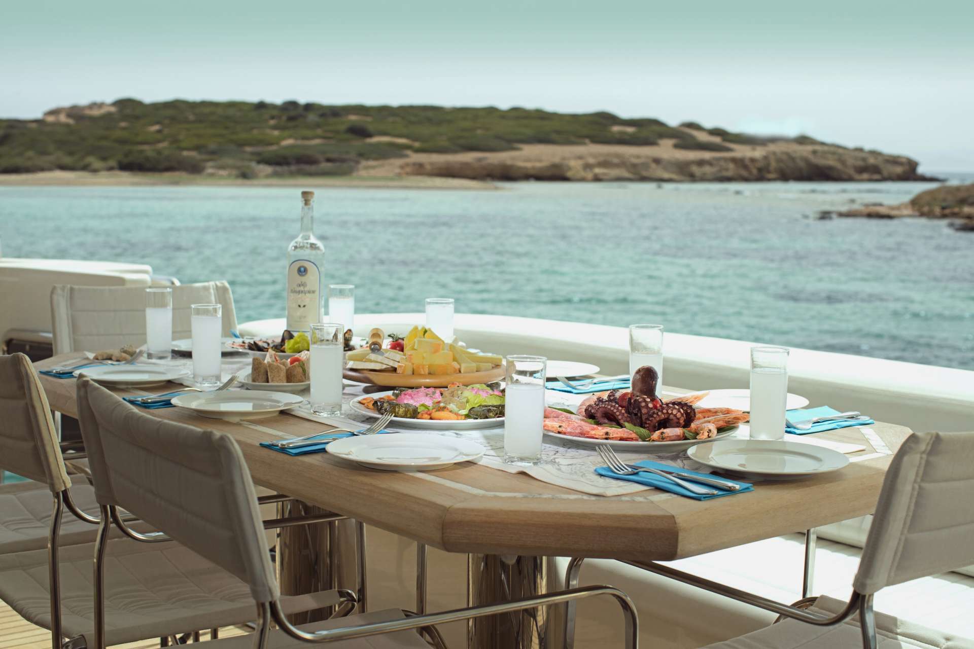 alfresco dining experience.jpg
