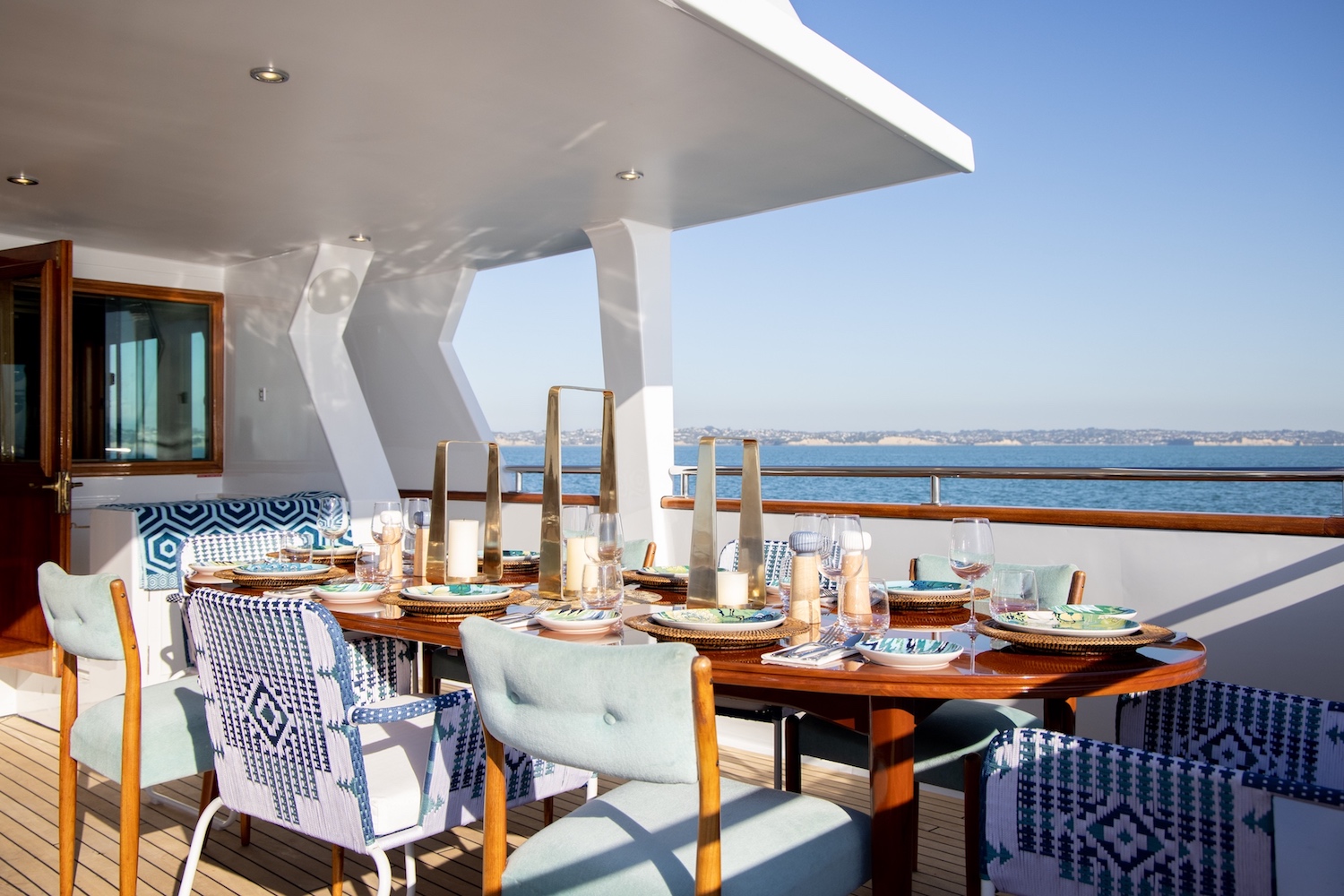 alfresco dining on main deck  © Ann Orman Photography.jpg