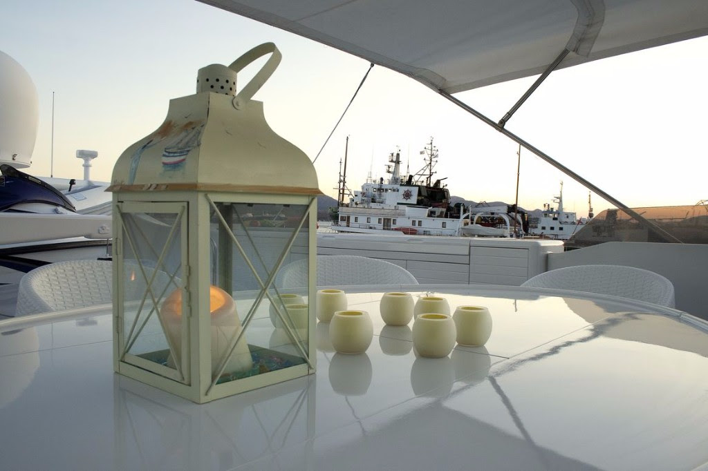alfresco seating.jpg