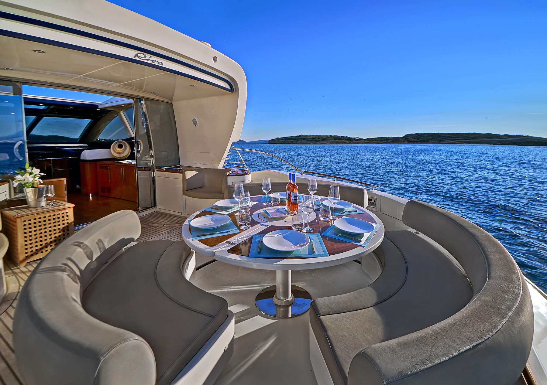 alfresco setting.jpg
