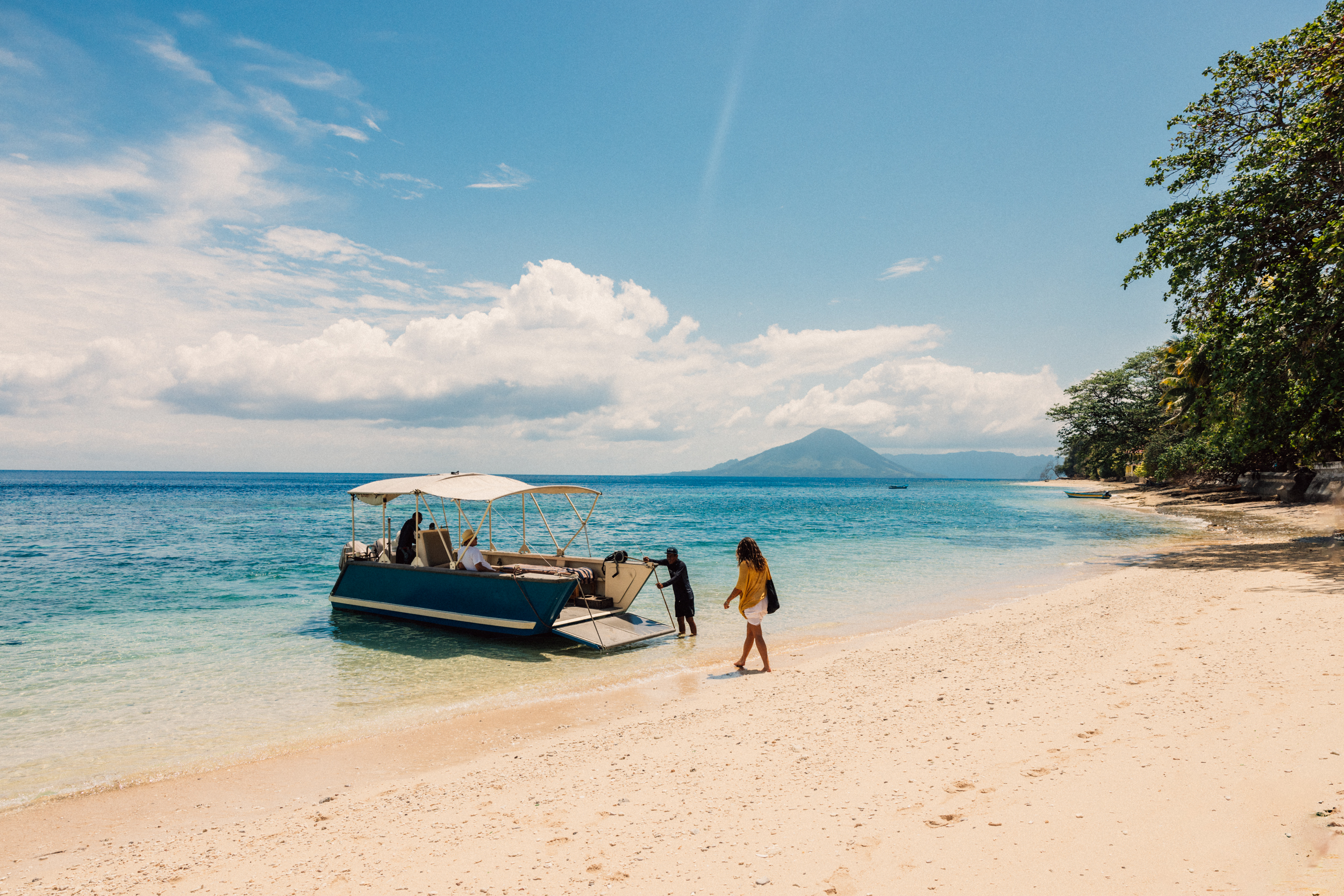 arriving on a beach - Kudanil - Jack Johns.jpg