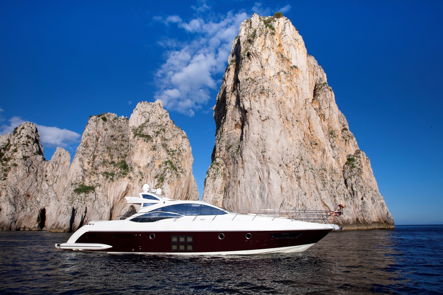 azimut 62s yacht - sistership to Gissy.jpg