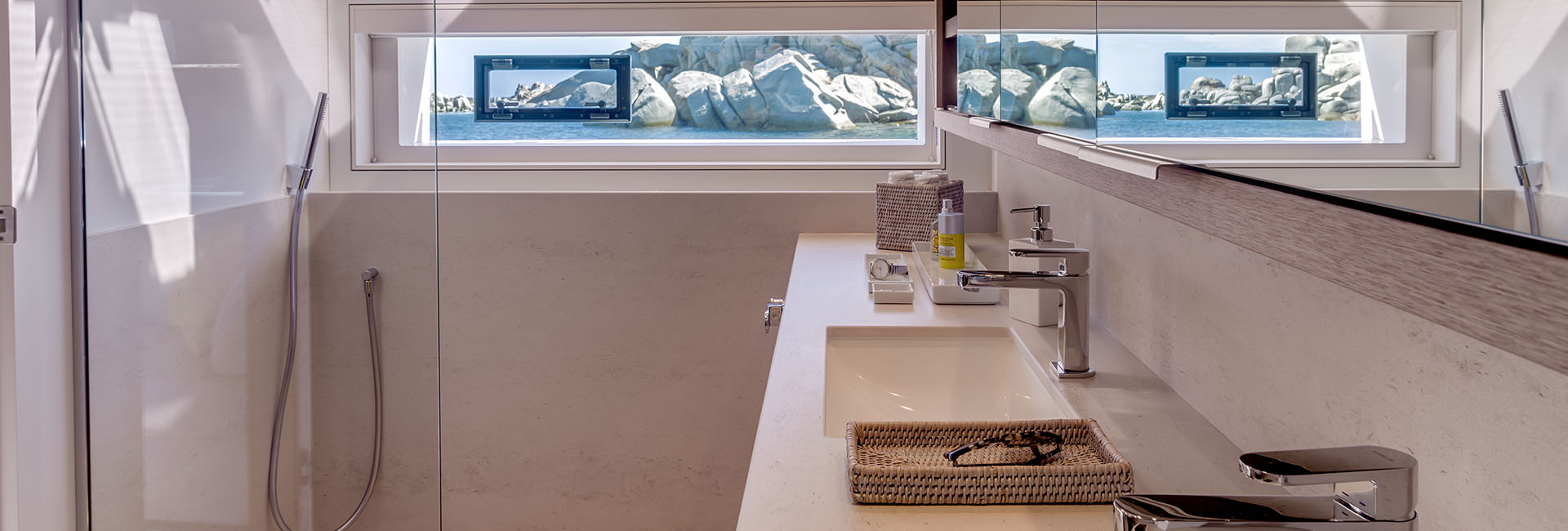 bathroom 2.jpg