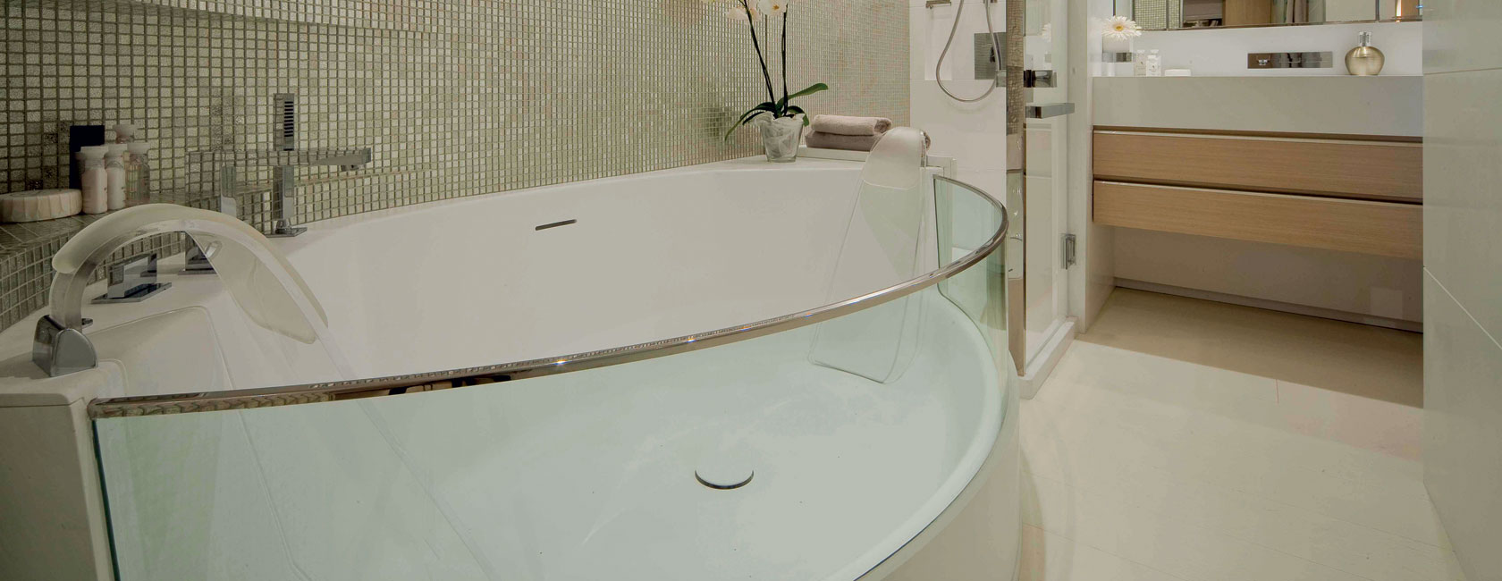 bathroom detail.jpg