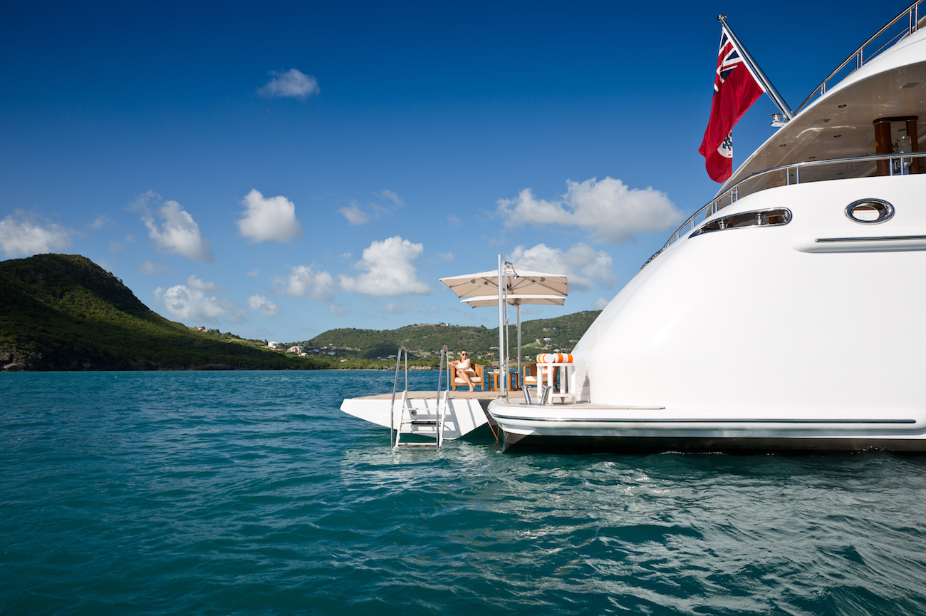 beach club swim platform detail.jpg