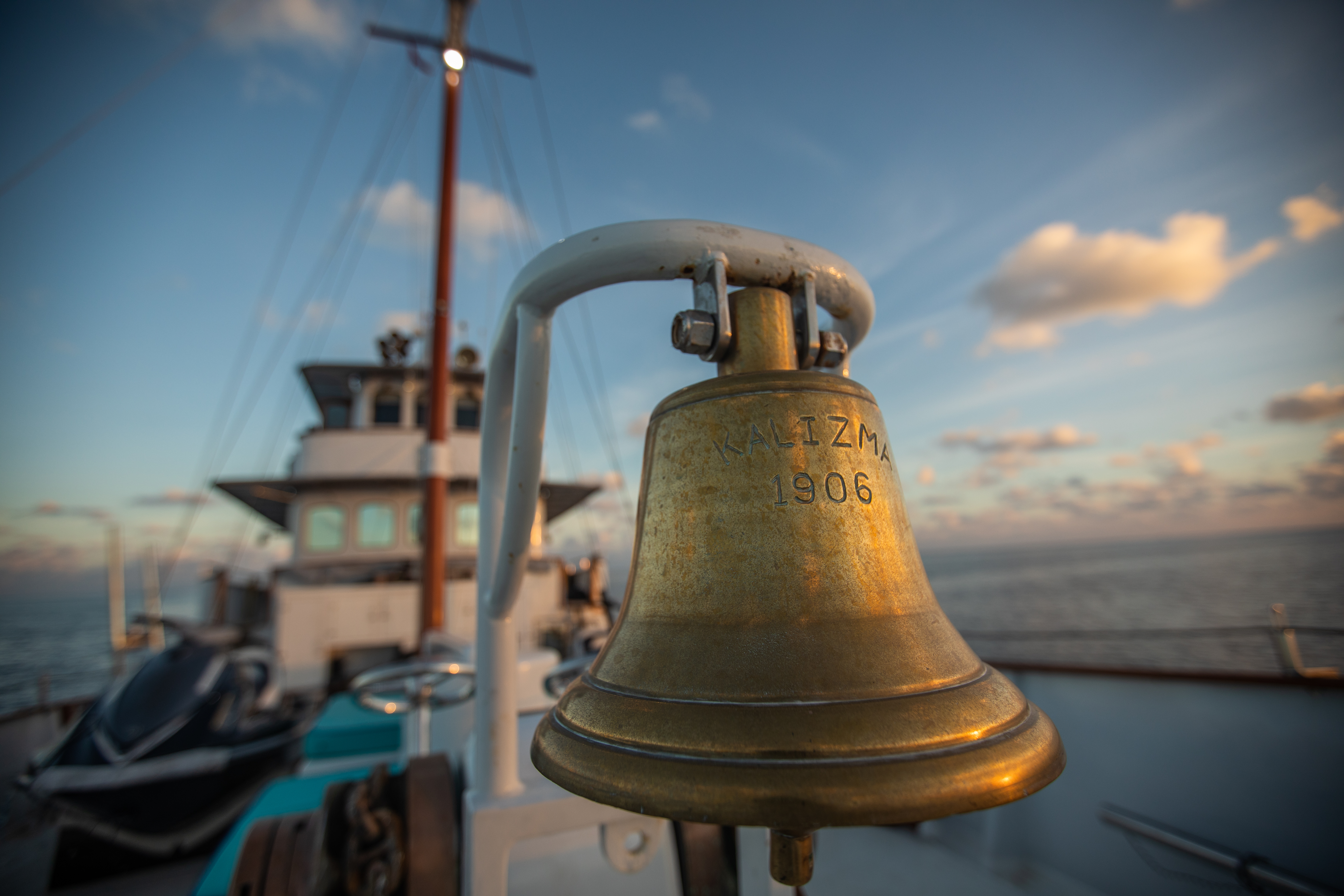 bell detail.jpg