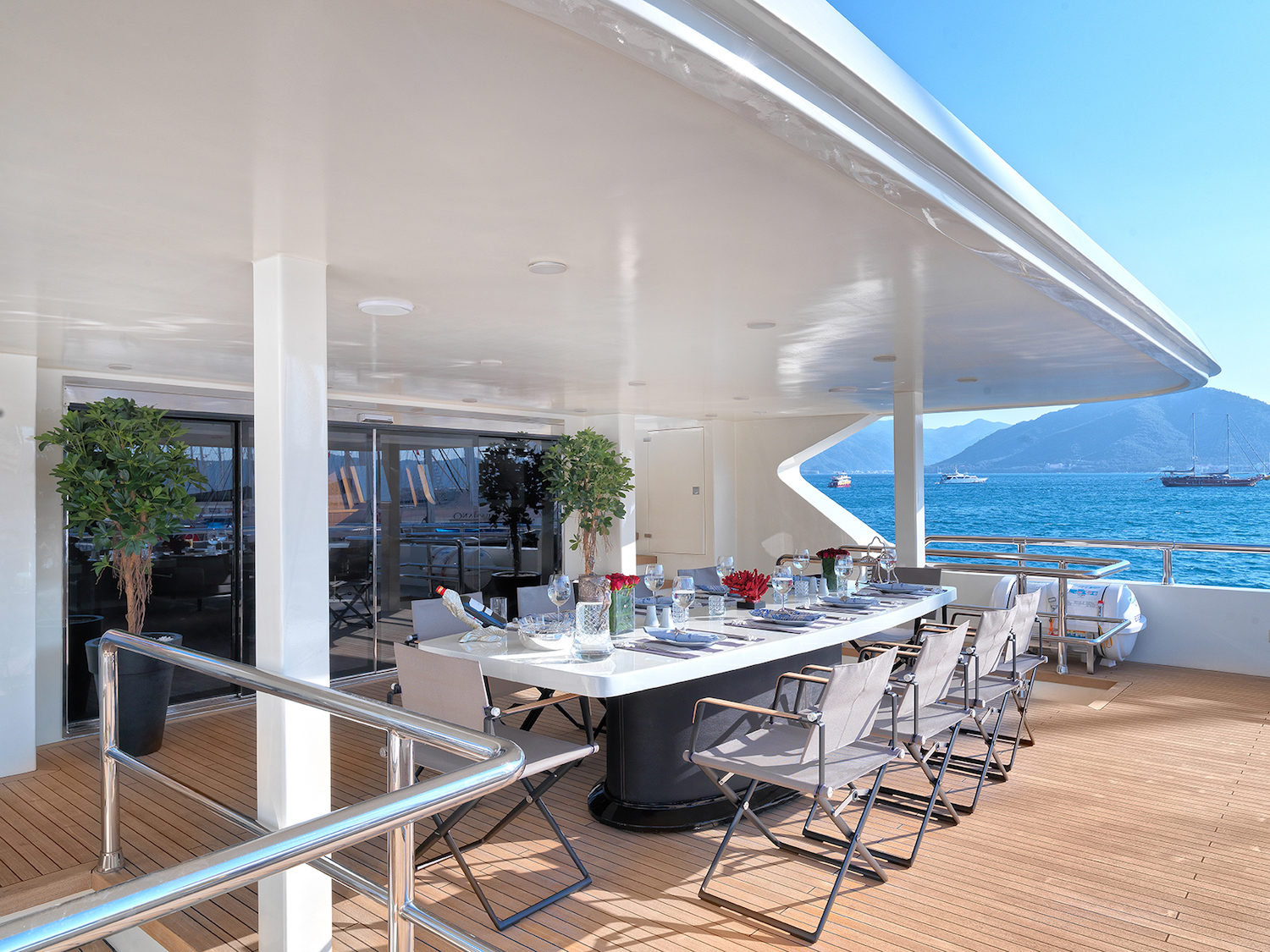 bridge aft deck.jpg