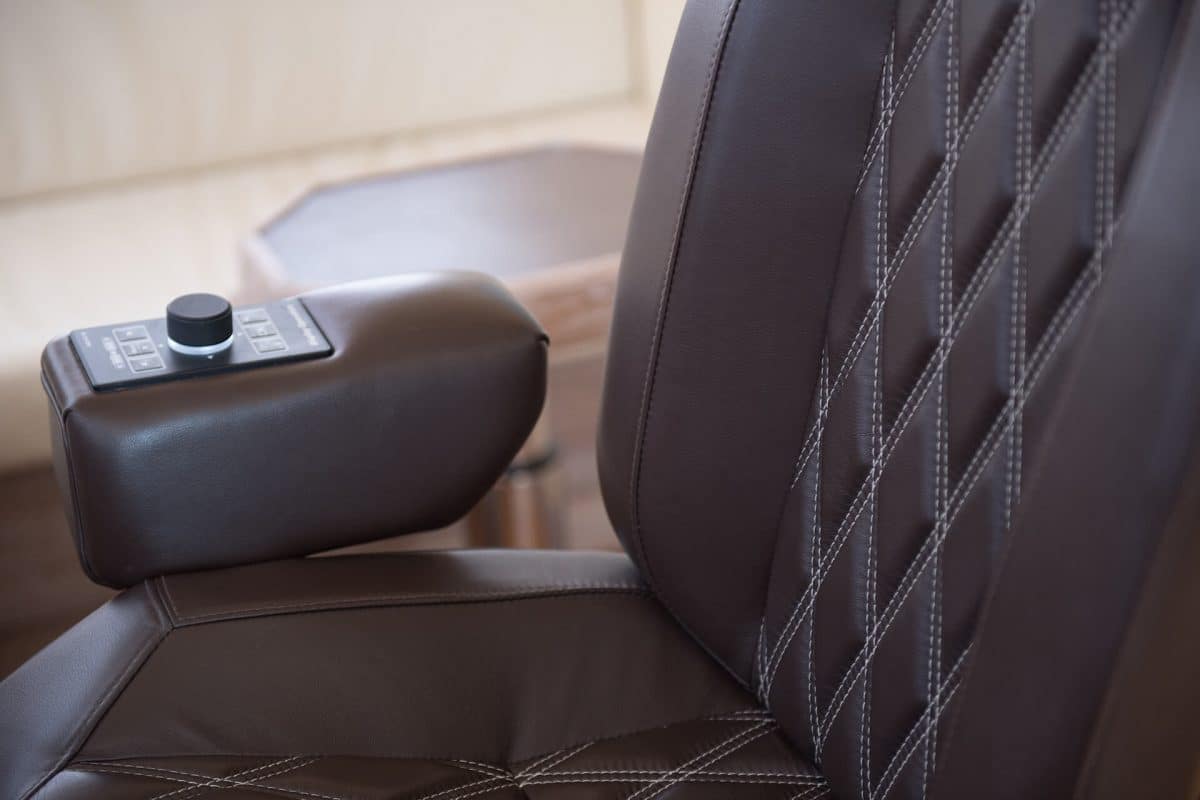 bridge seat detail.jpg