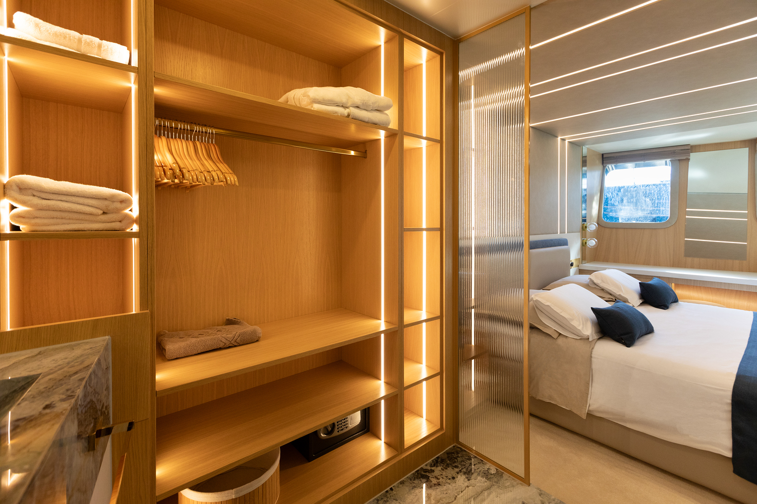 cabin 3  wardrobe.jpg