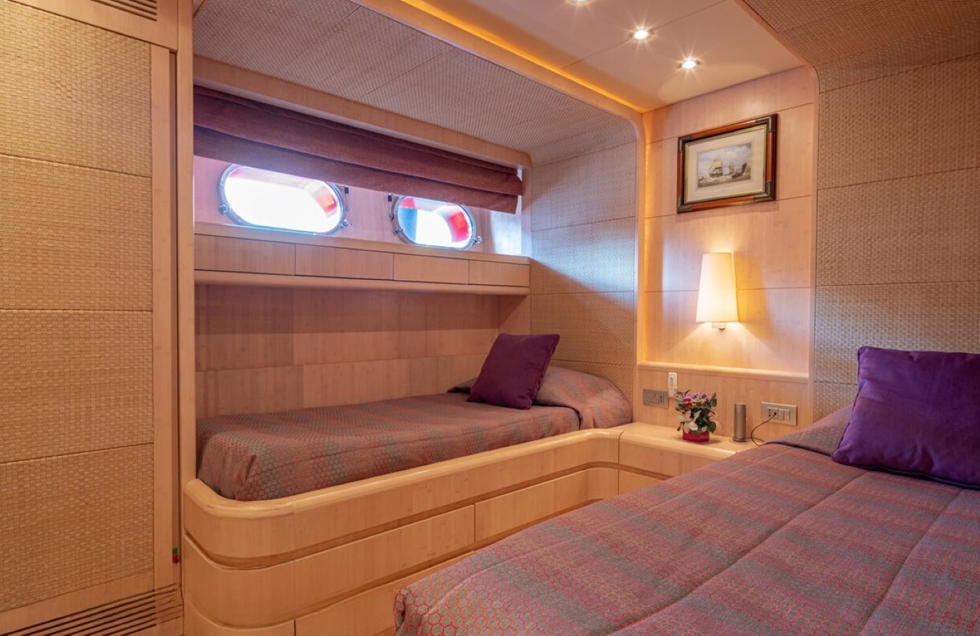cabin with double bed 03.jpg