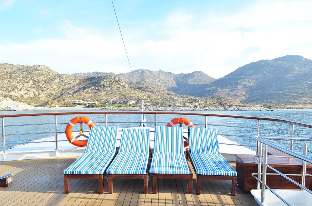 callisto-sun-deck.jpg