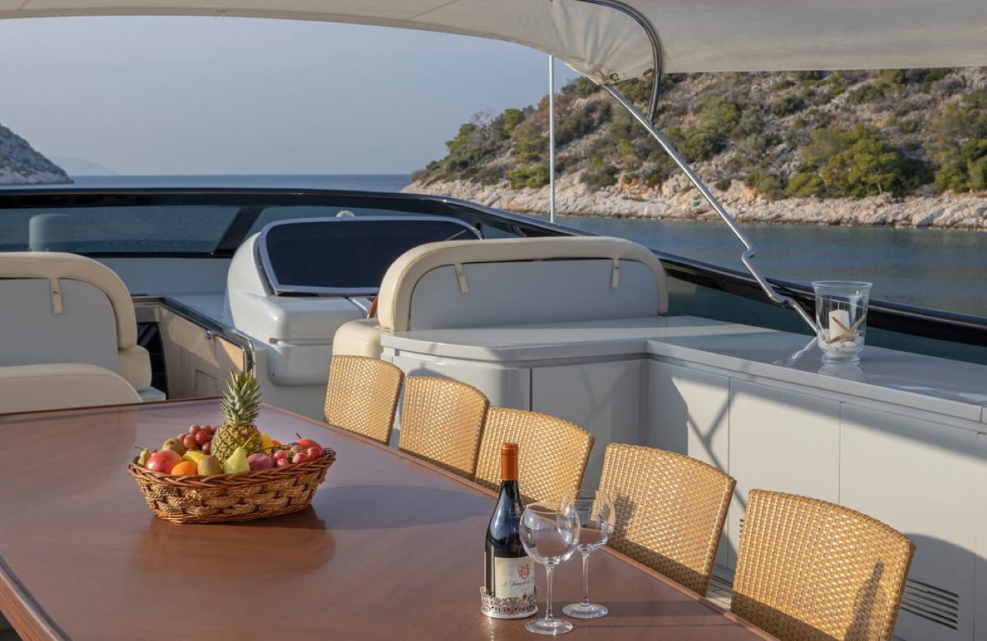 captain area with dining area .jpg
