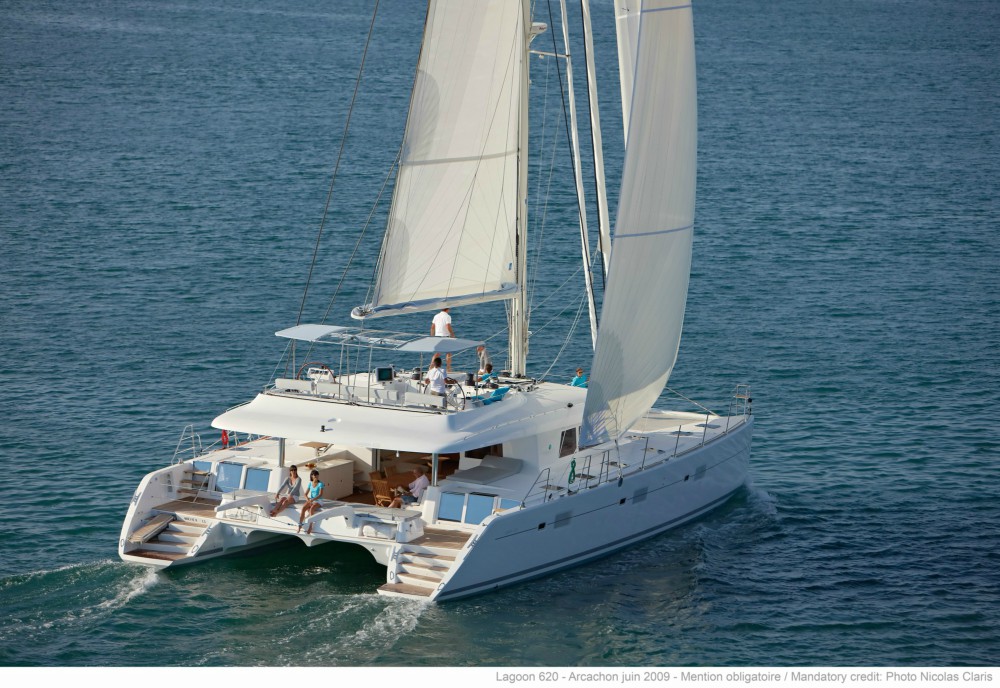 catamaran MY OFFICE.jpg