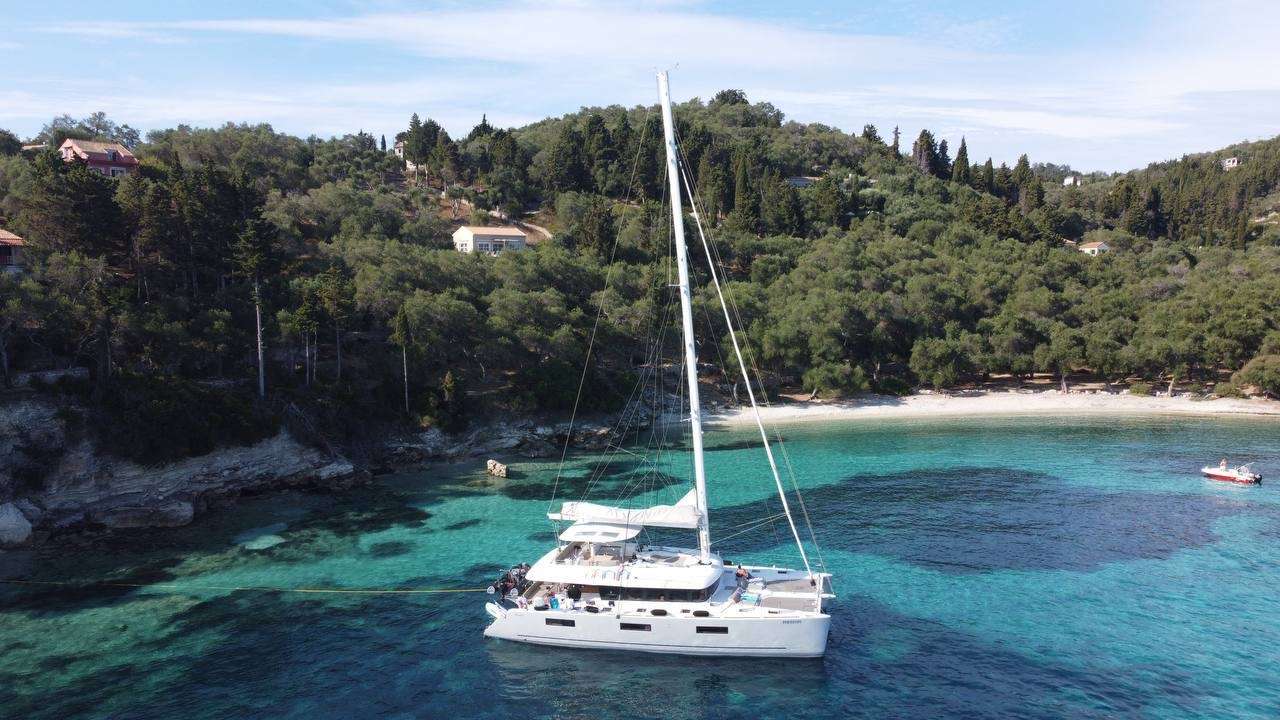 catamaran yacht GRACE.jpg