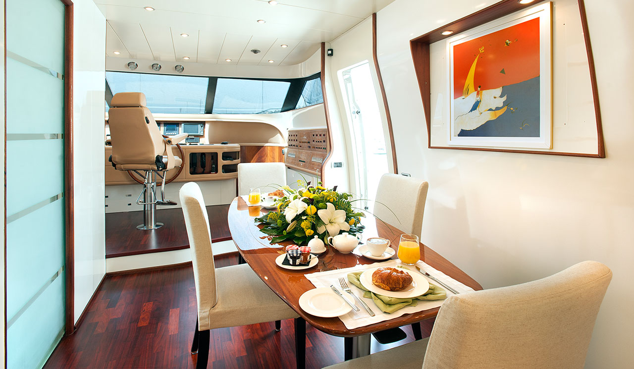 cento-luxury-yacht-13.jpg