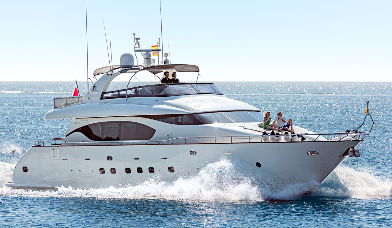 cento-luxury-yacht-2.jpg