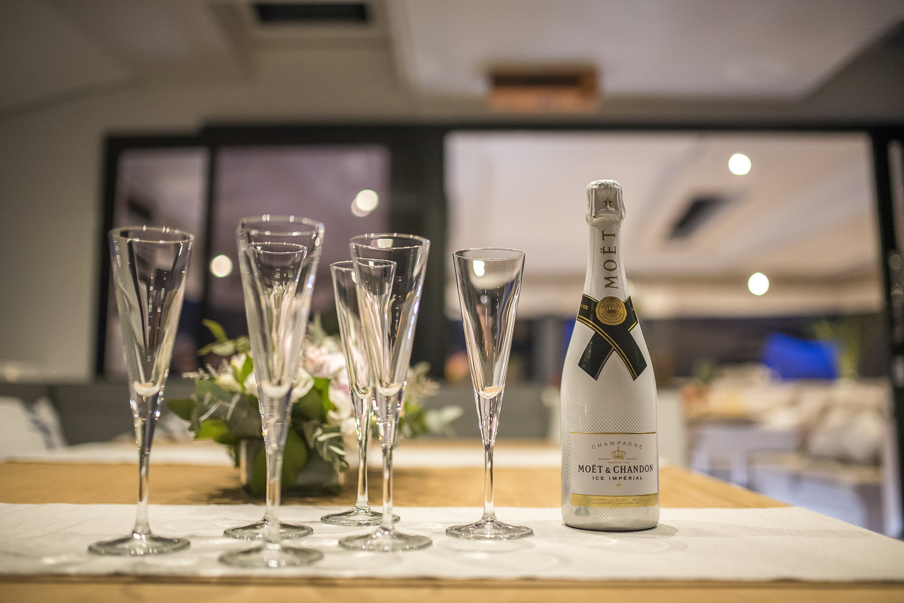 champagne.jpg