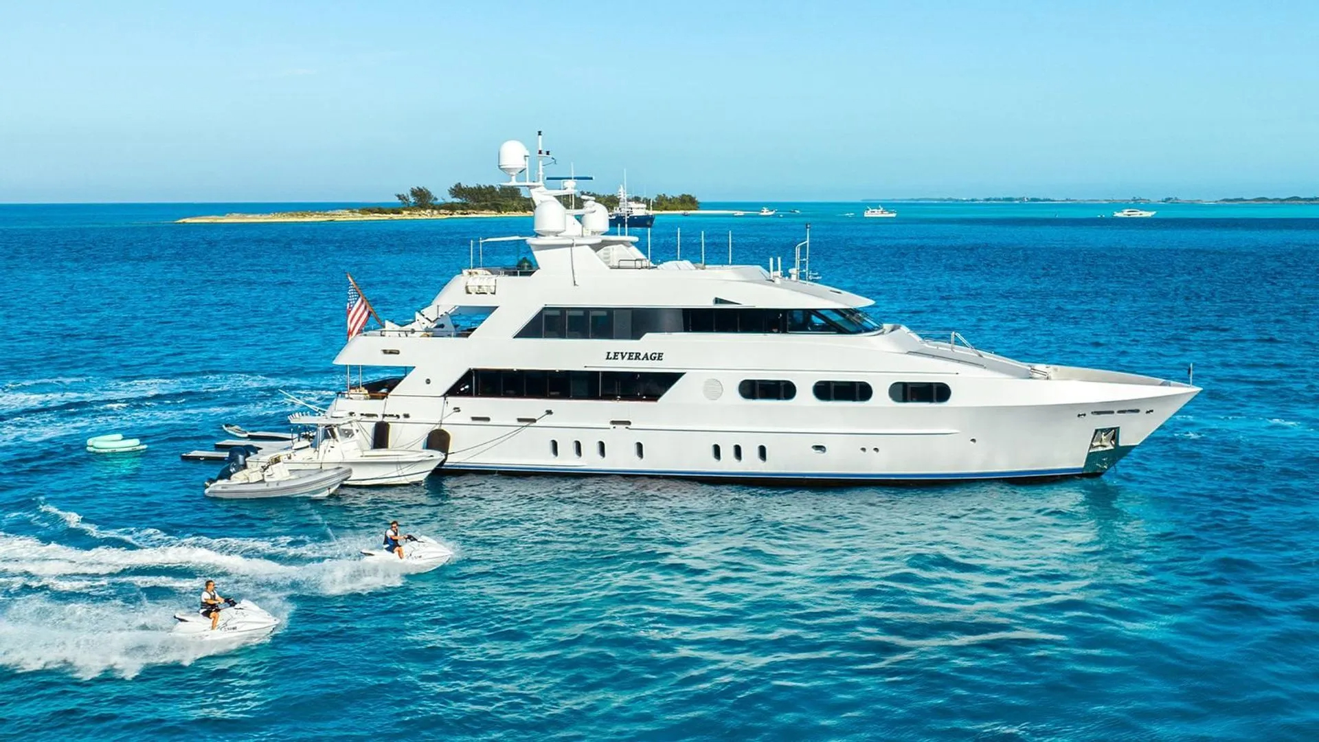 charter yacht LEVERAGE.jpg