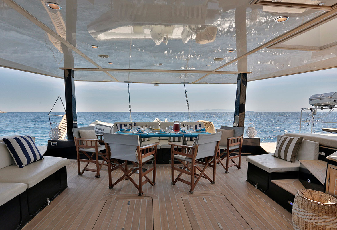 charter-catamaran-anassa-aft-deck.jpg