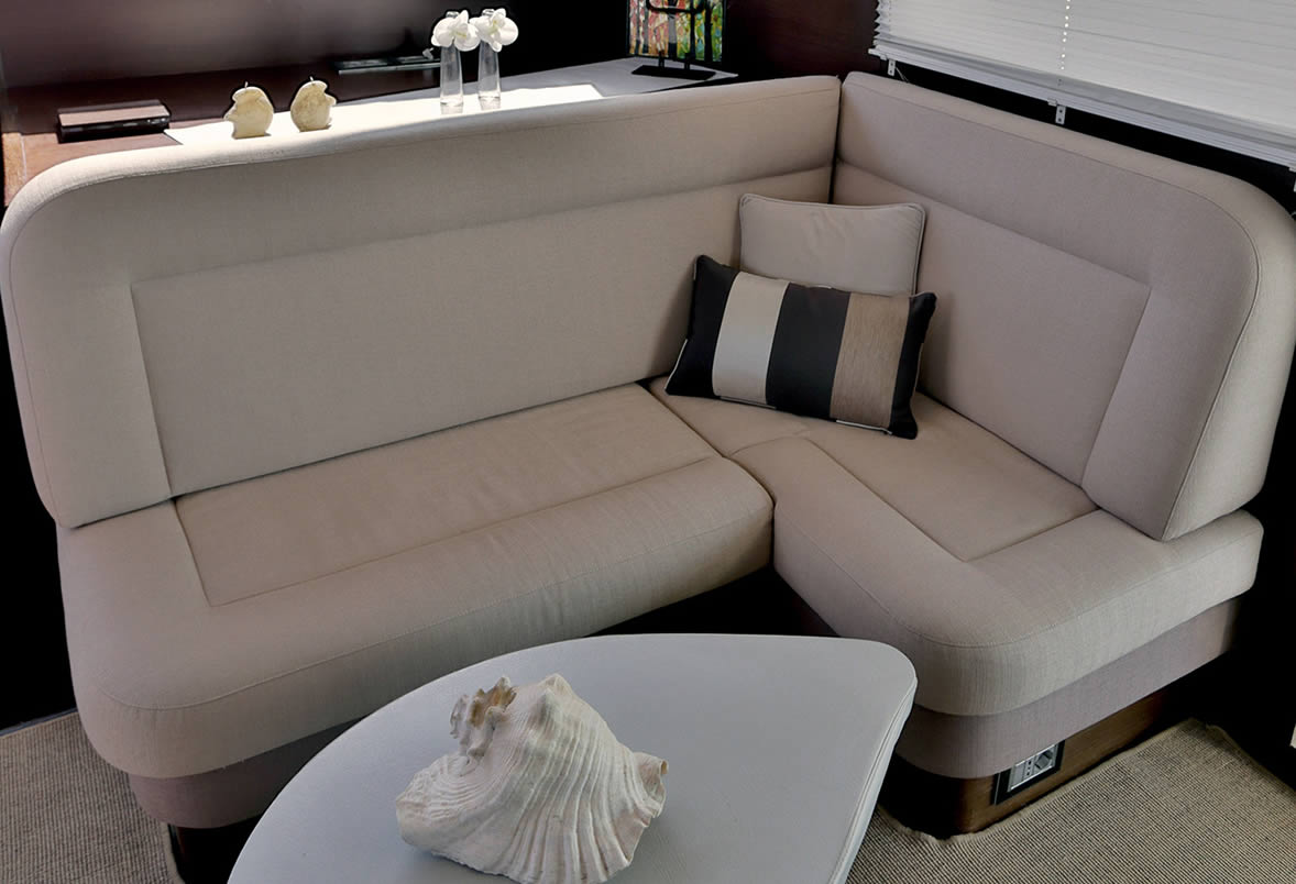 charter-yacht-anassa-saloon-seating.jpg