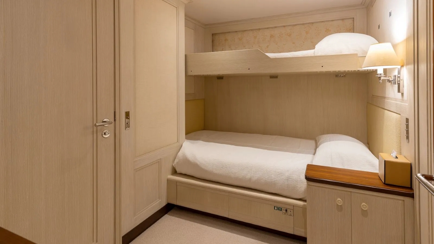 crew cabin.jpg