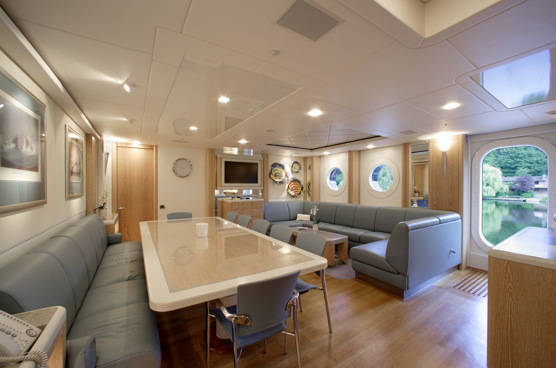 crew quarters  .jpg