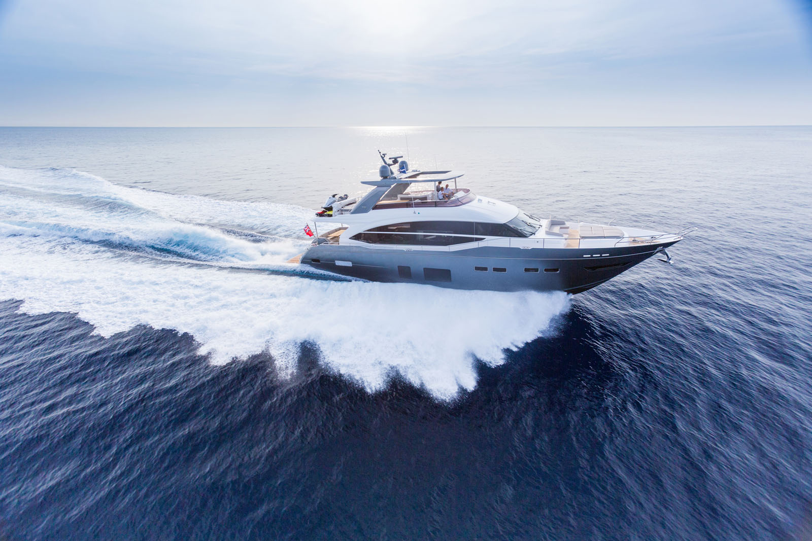 cruisng profile of yacht Lemon Not Lime .jpg