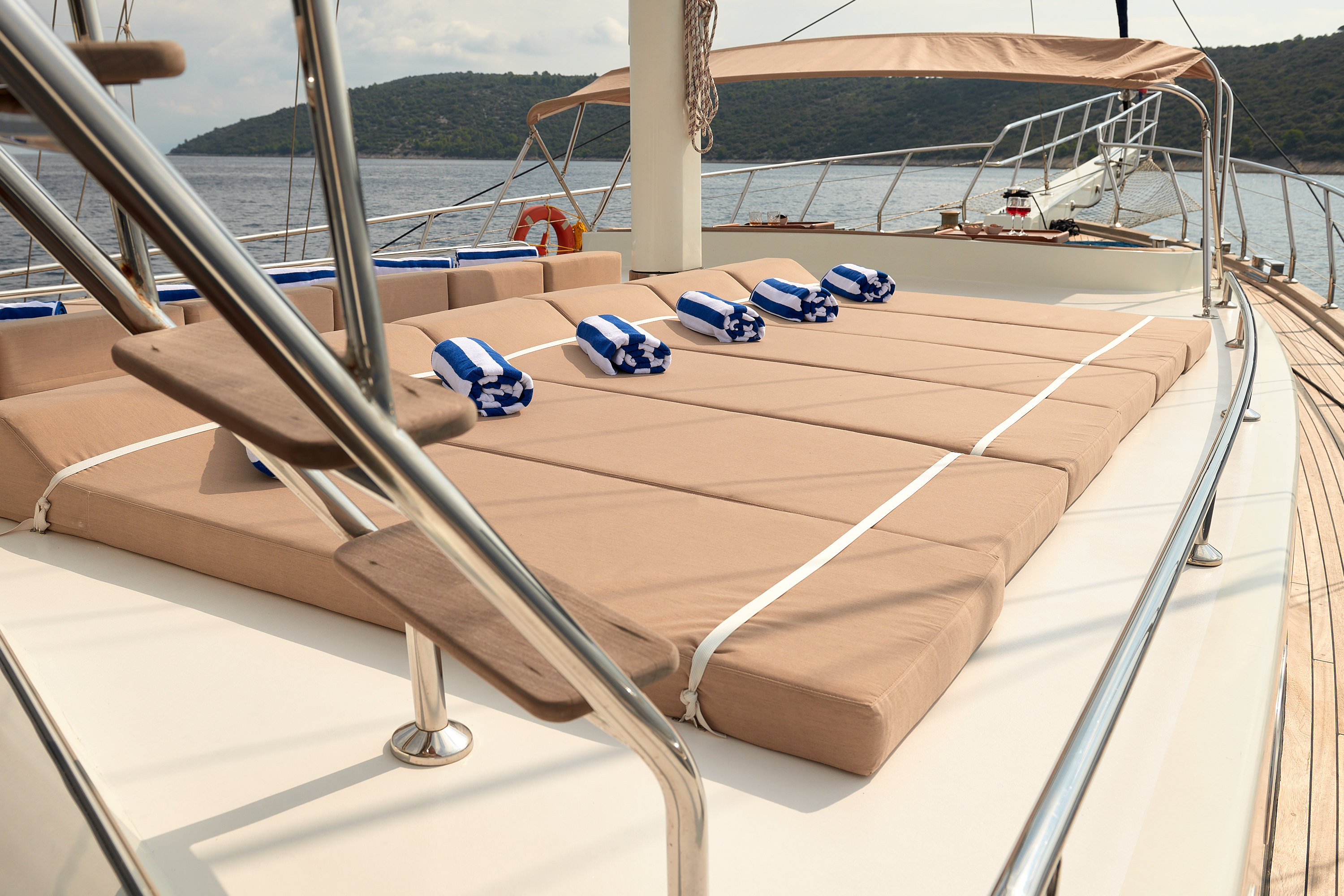 deck relaxation and sunbathing area.jpg