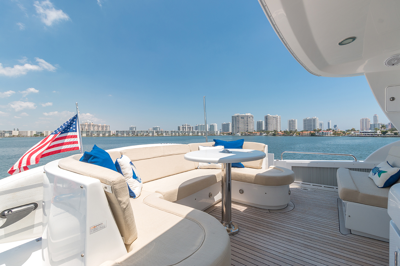 deck seating aft.jpg