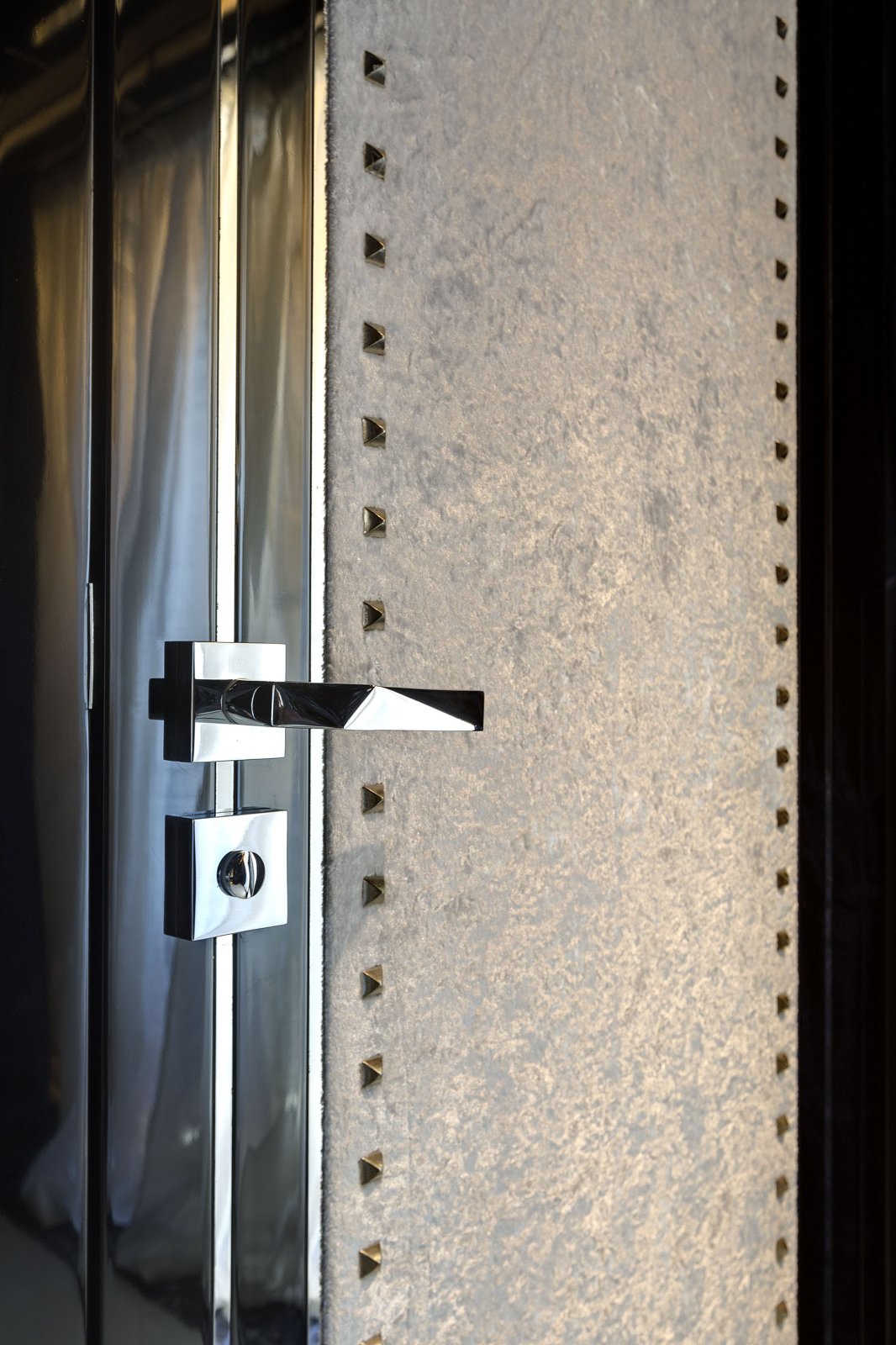 design details - door.jpg