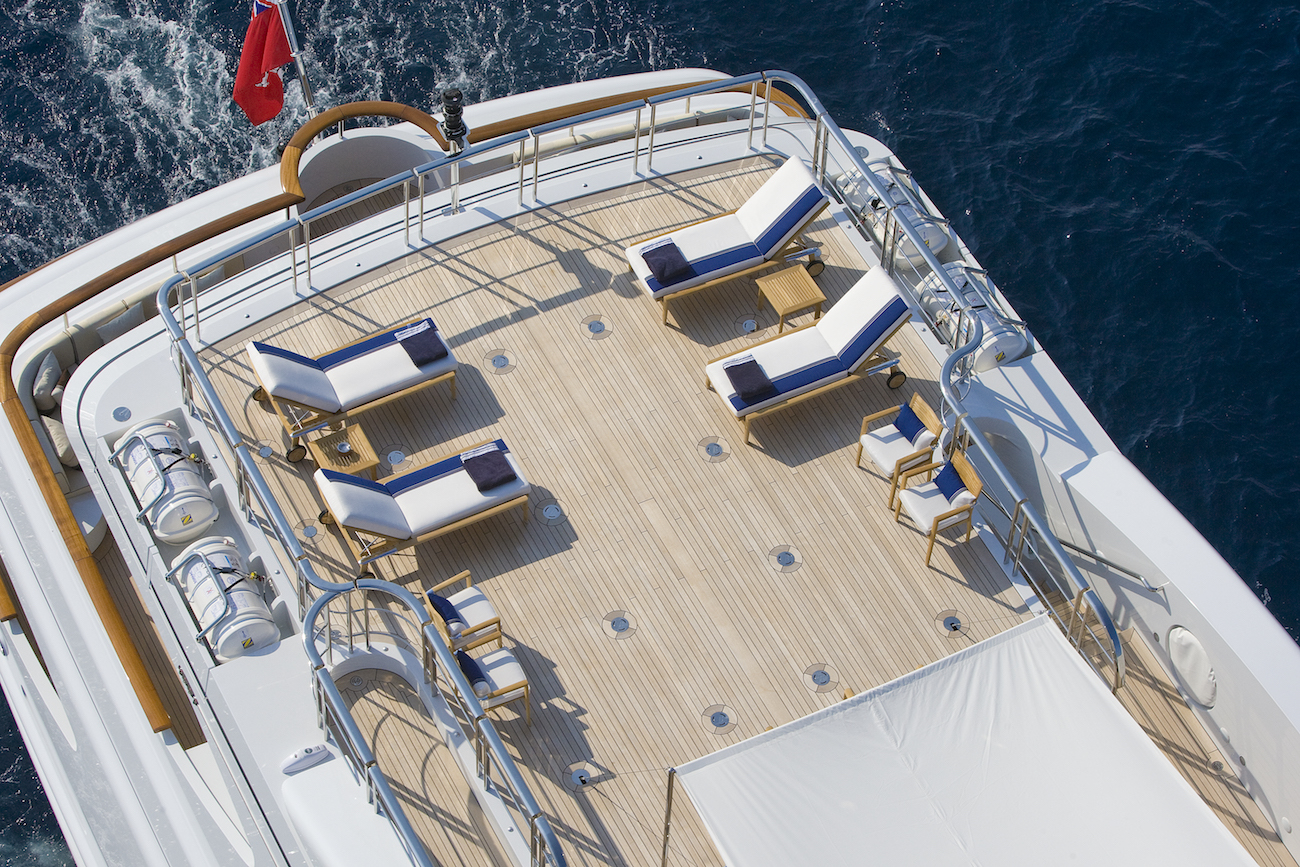 detail of the aft deck sunbathing area.jpg