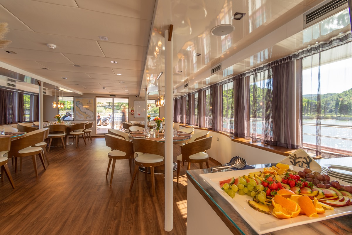 dining and buffet.jpg