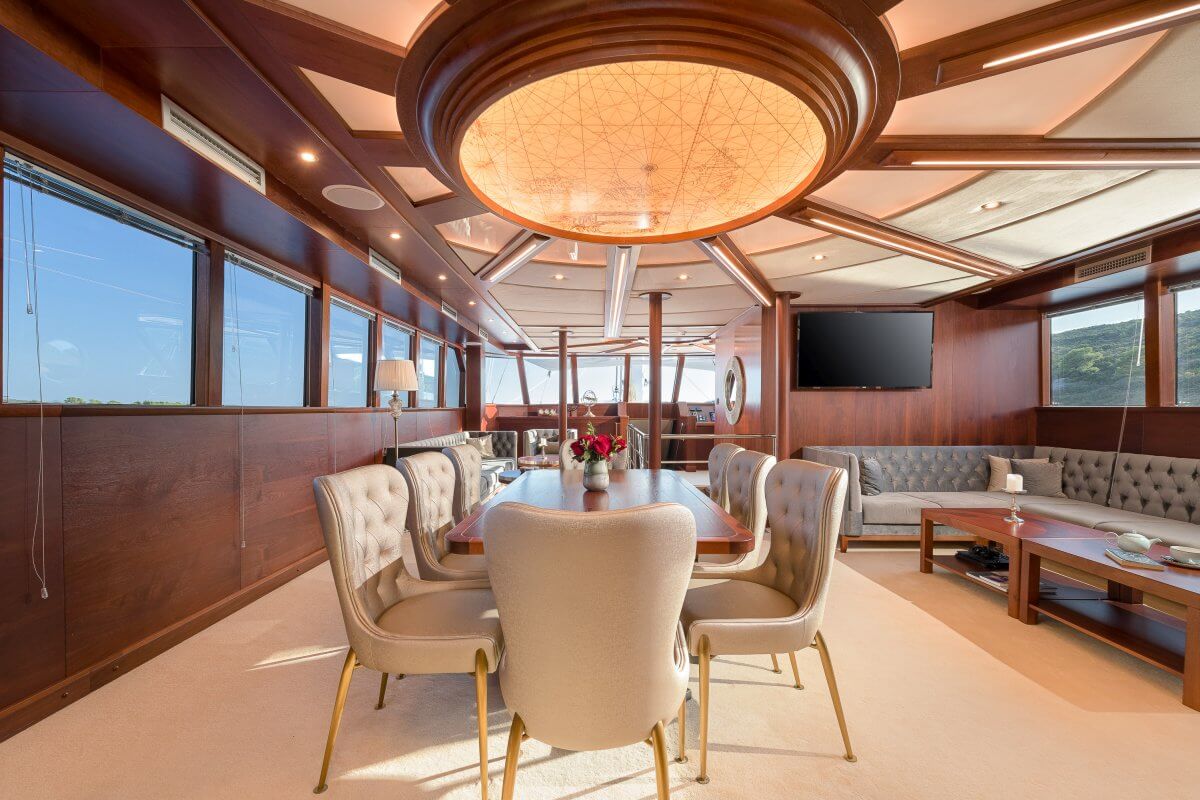 dining area inside.jpg