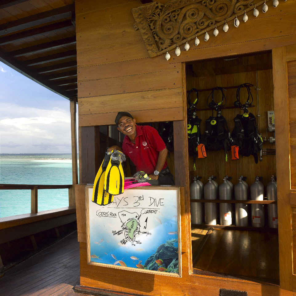 dive shop on board.jpg