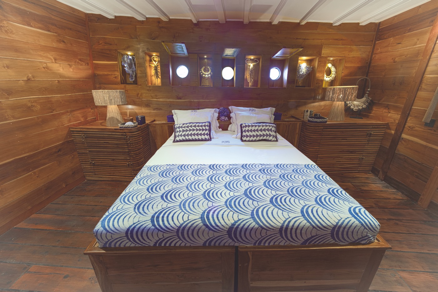 doubel cabin for guests.jpg