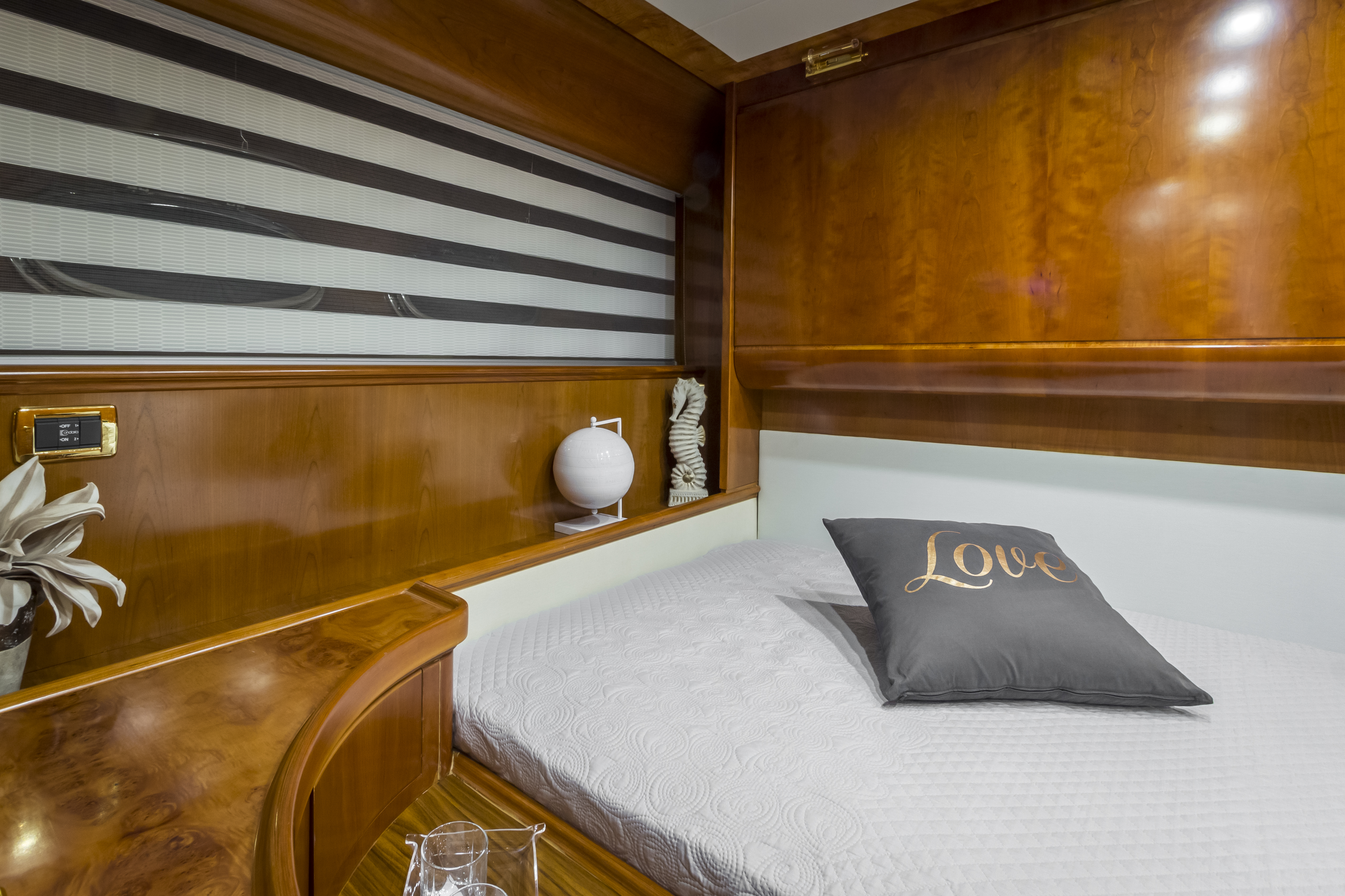 double   guest cabin .jpg